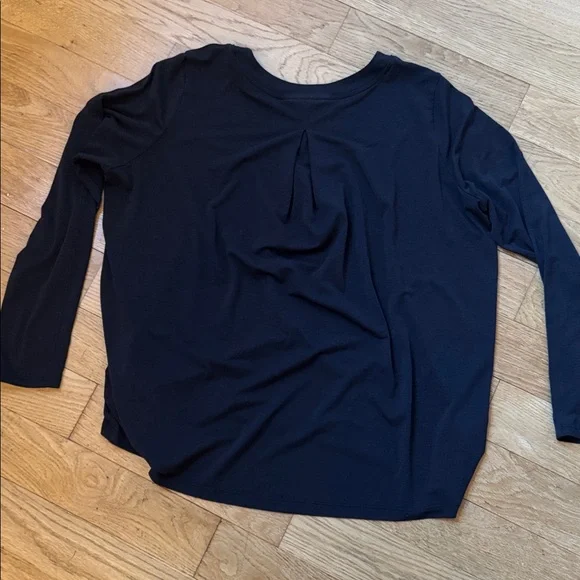Athleta With Ease long-sleeve black T - Picture 5 of 16